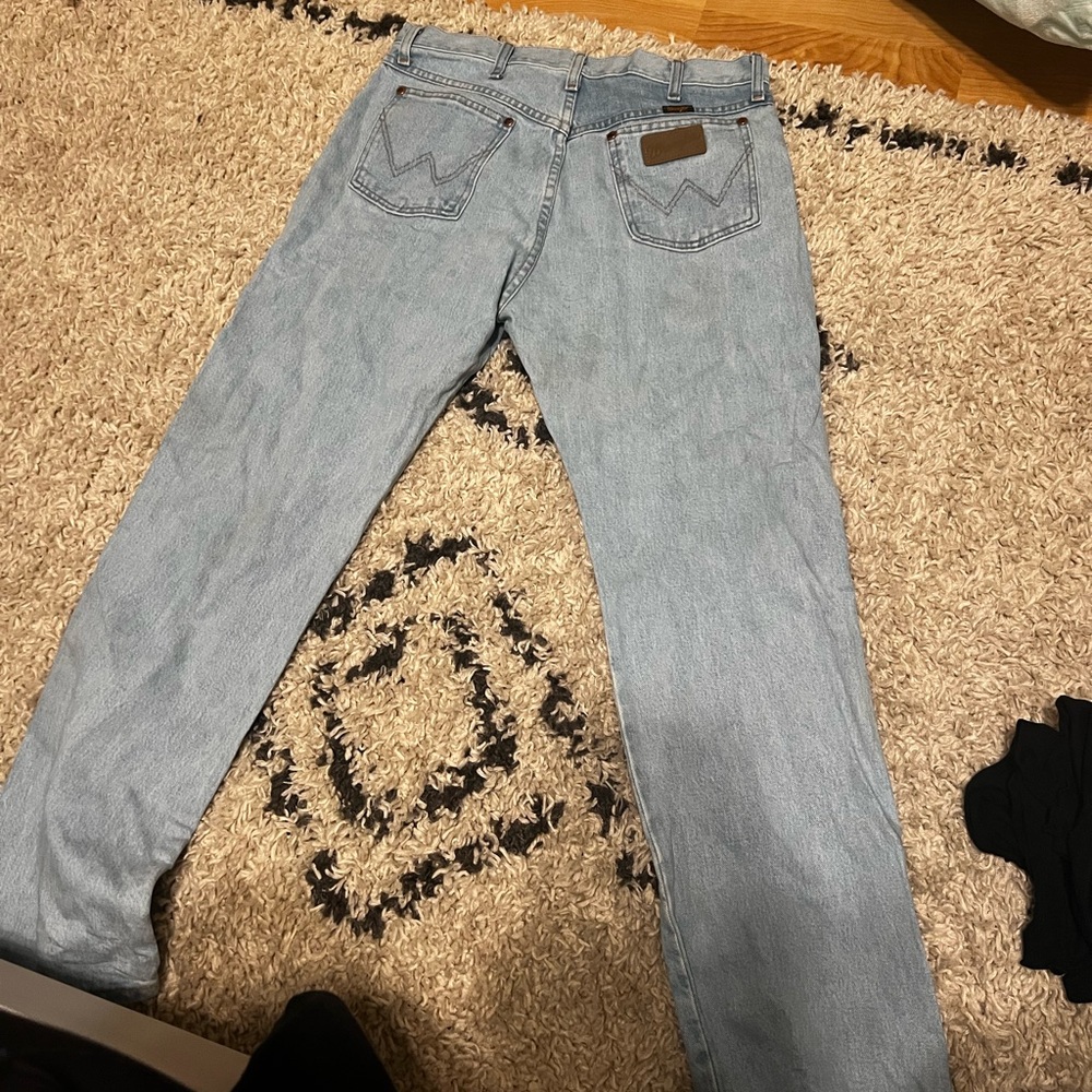 Two pairs of wrangler jeans!